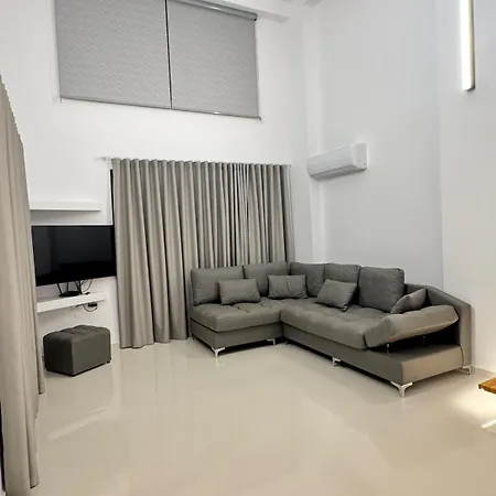 Alpha Blue Aura Duplex -triple & Private Pool *