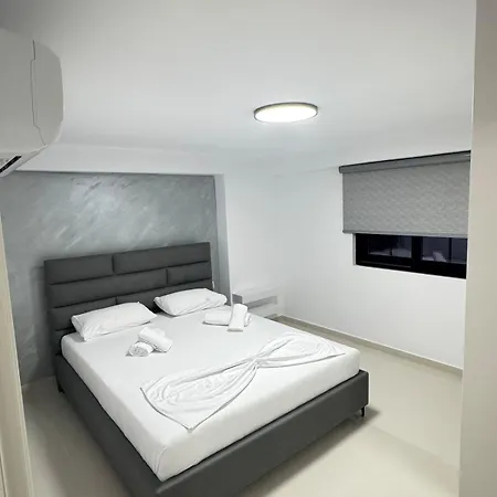 Alpha Blue Aura Duplex -triple & Private Pool