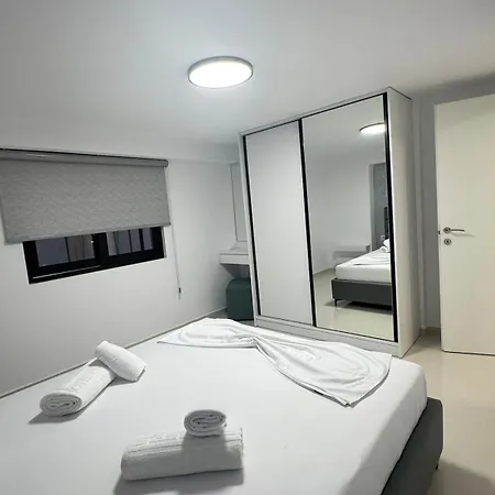 Alpha Blue Aura Duplex -triple & Private Pool شقة