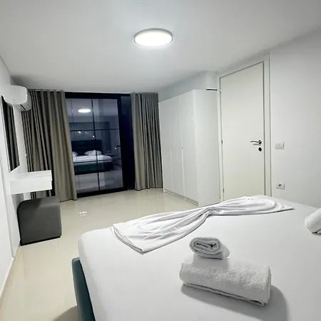 Alpha Blue Aura Duplex -triple & Private Pool
