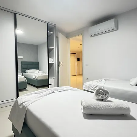 شقة Alpha Blue Aura Duplex -triple & Private Pool