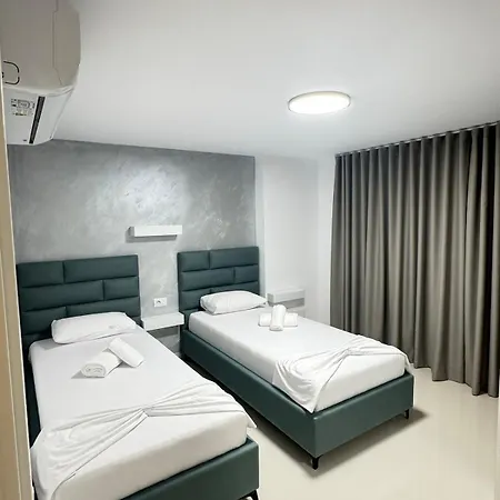 Alpha Blue Aura Duplex -triple & Private Pool كساميل